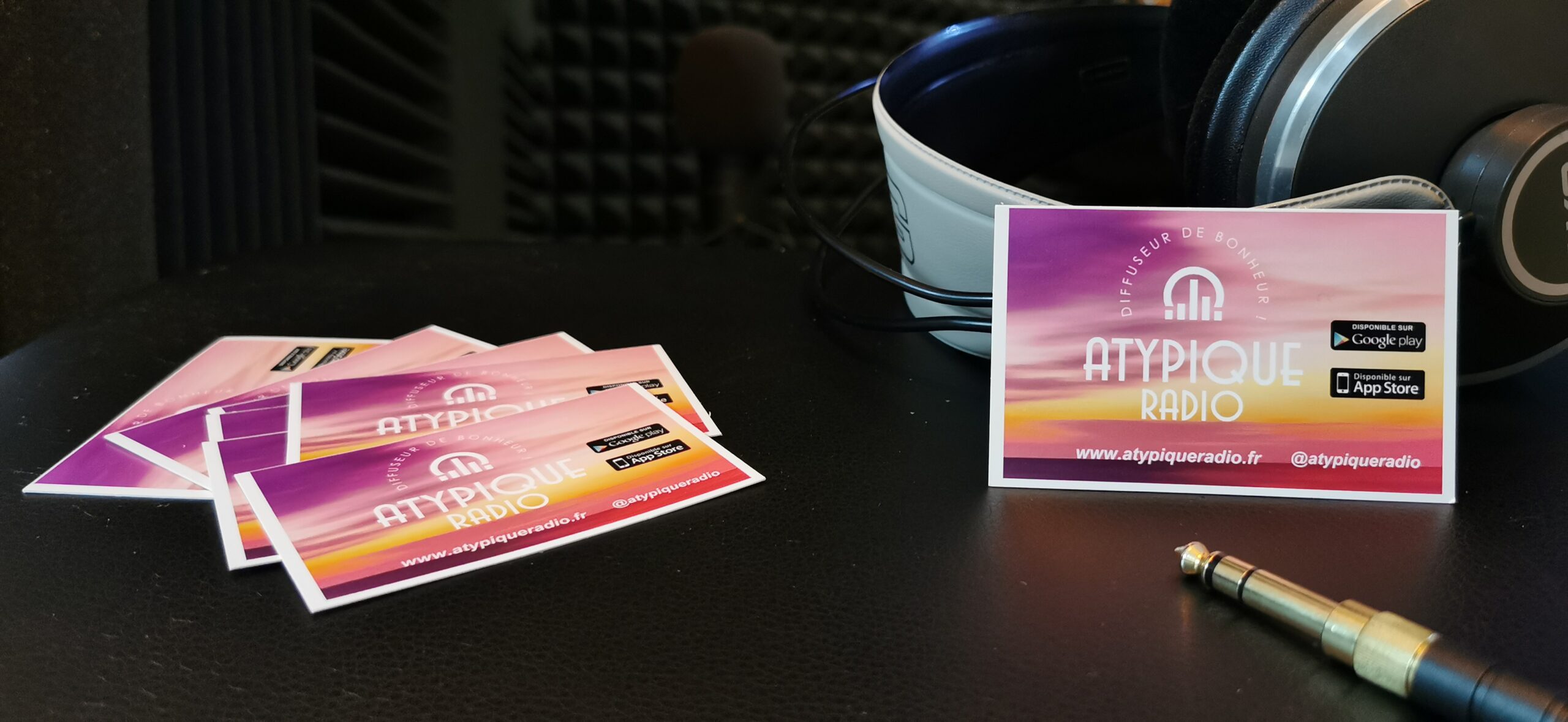 Casque et cartes Visite